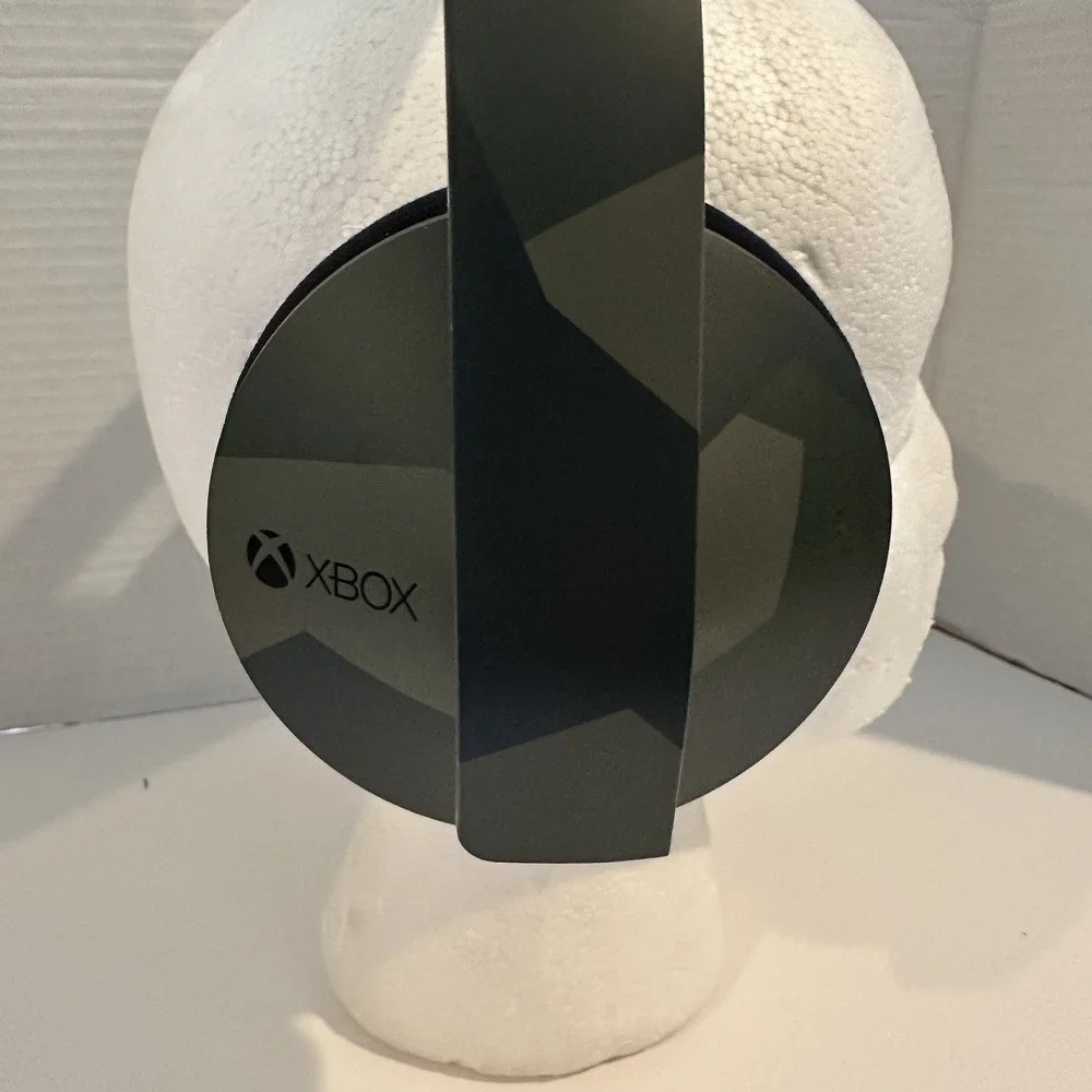 Xbox One Stereo Headset Armed Forces Box, EUC Pre-Owned‎